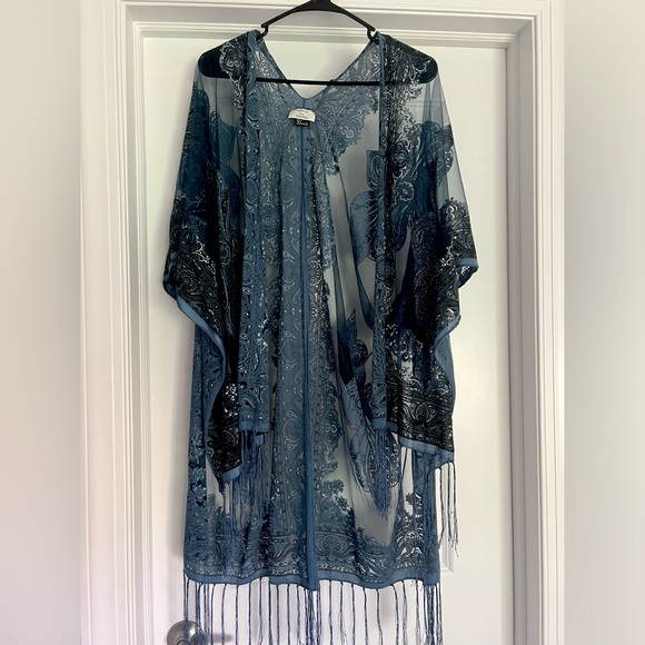 Short Sleeve Navy Blue Kimono from Dry Goods - Picture 2 of 3